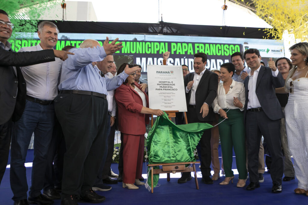 Pinhais, 08 de dezembro de 2025 - Governador Carlos Massa Ratinho Junior inaugura o Hospital e Maternidade Municipal Papa Francisco.
