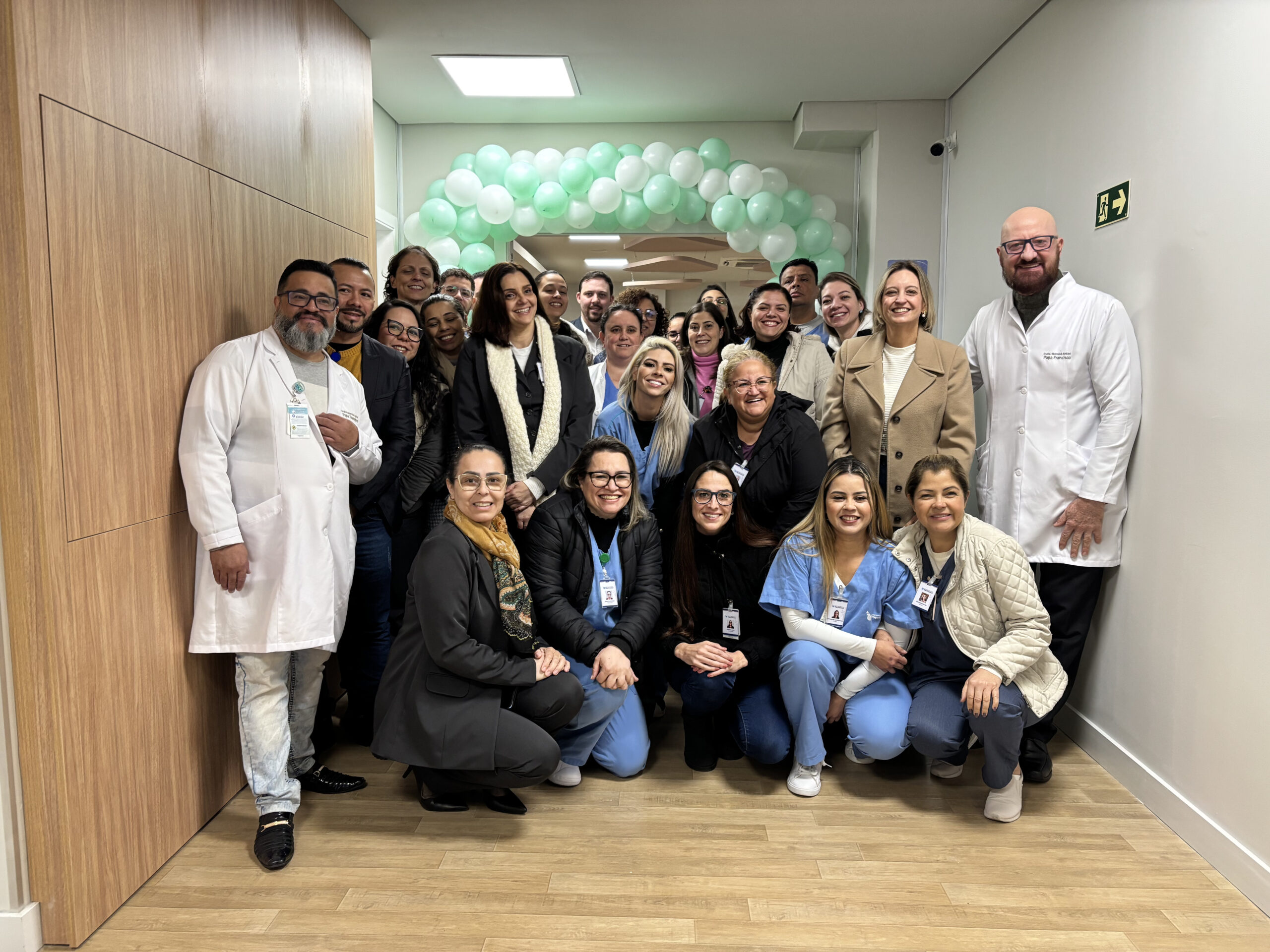 Primeira Semana da Enfermagem do Hospital Papa Francisco promove conhecimento e integração entre equipes